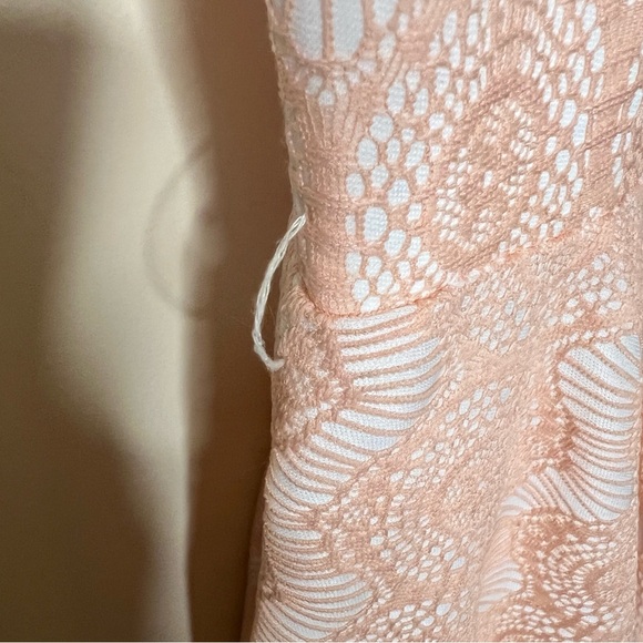 Dress Nectar Peach Floral Perforated Fit & Flare Womens Size 6. Built in slip. - Picture 5 of 6